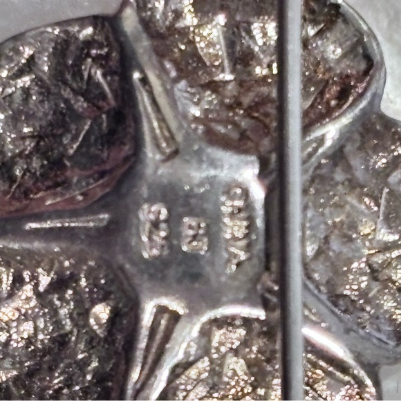 Sarda Sterling Silver earrings made in Bali. Exquisite workmanship - Picture 4 of 4